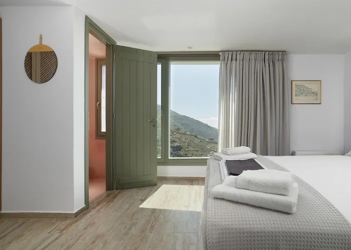 Villa Acron Andros - 3 Bedroom With Private Pool *